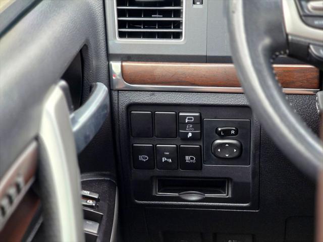 2018 Toyota Land Cruiser V8