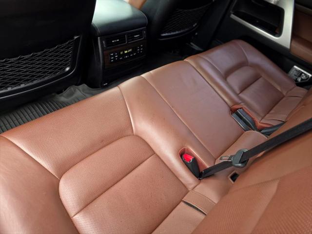 2018 Toyota Land Cruiser V8
