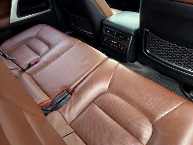 2018 Toyota Land Cruiser V8