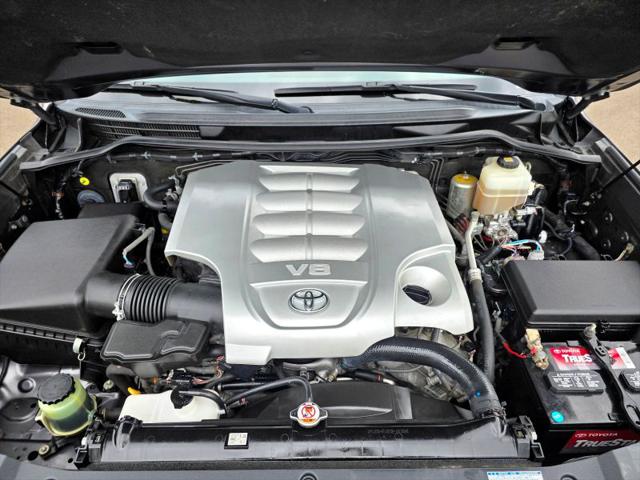2018 Toyota Land Cruiser V8