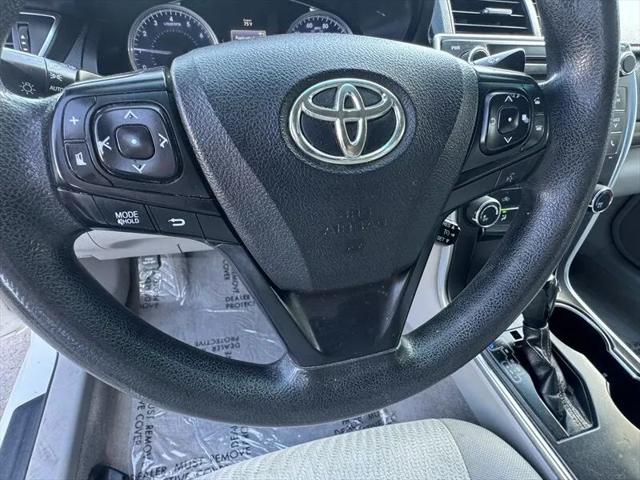 2017 Toyota Camry LE