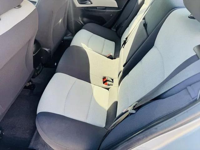 2012 Chevrolet Cruze LS
