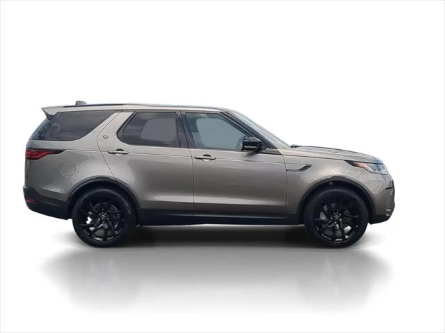 2025 Land Rover Discovery P300 S