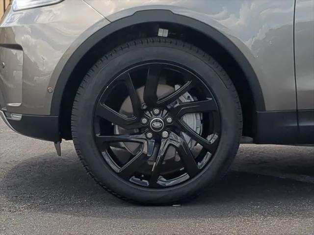 2025 Land Rover Discovery P300 S