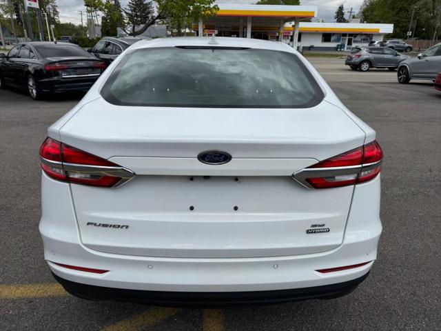 2020 Ford Fusion Hybrid SE