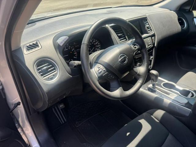 2020 Nissan Pathfinder SV 2WD