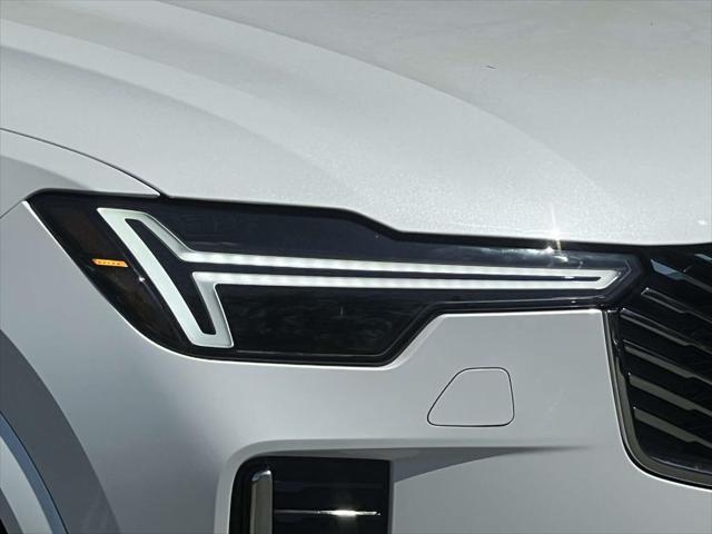 2026 Volvo XC90 Plus, B6 AWD Gas (mild hybrid), Gasoline, Bright, 7 Seats