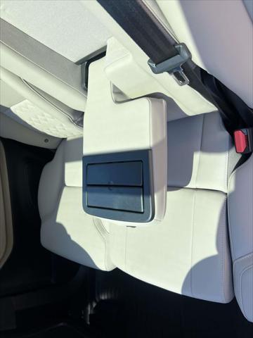 2026 Volvo XC90 Plus, B6 AWD Gas (mild hybrid), Gasoline, Bright, 7 Seats