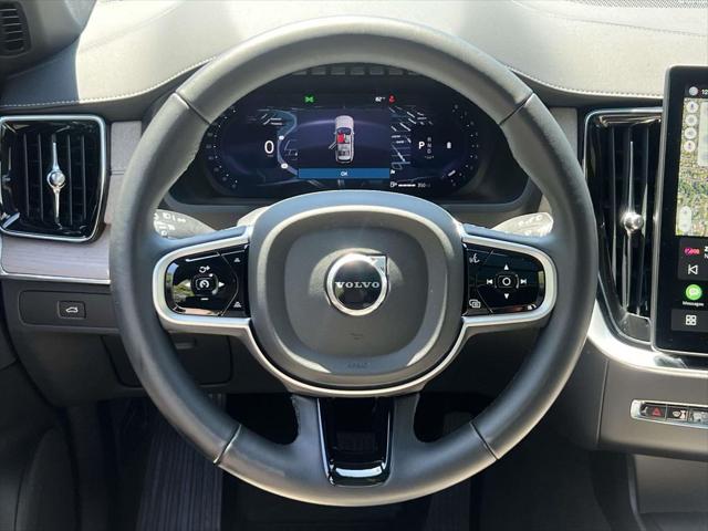 2026 Volvo XC90 Plus, B6 AWD Gas (mild hybrid), Gasoline, Bright, 7 Seats
