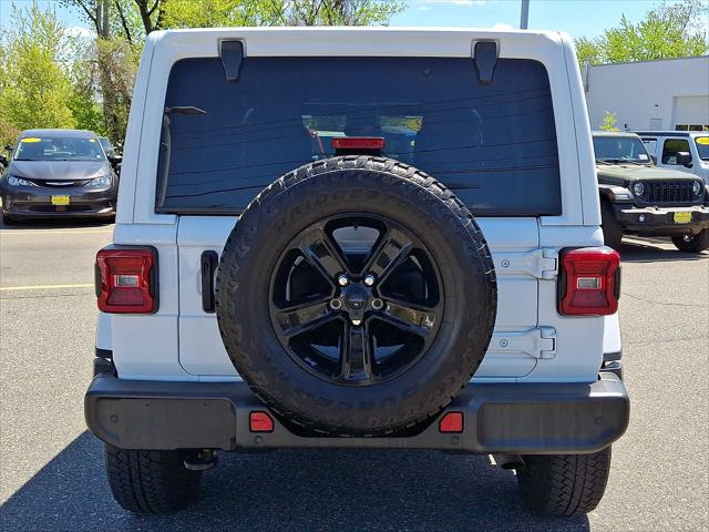 2022 Jeep Wrangler Unlimited Sahara Altitude 4x4