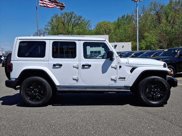 2022 Jeep Wrangler Unlimited Sahara Altitude 4x4