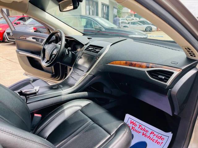 2016 Lincoln MKZ Base