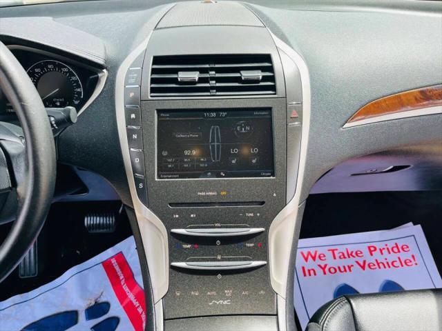 2016 Lincoln MKZ Base