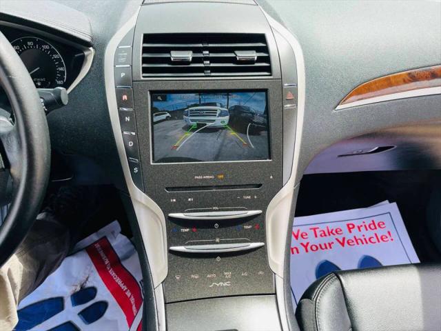 2016 Lincoln MKZ Base