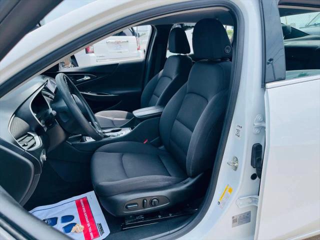 2022 Chevrolet Malibu FWD LT