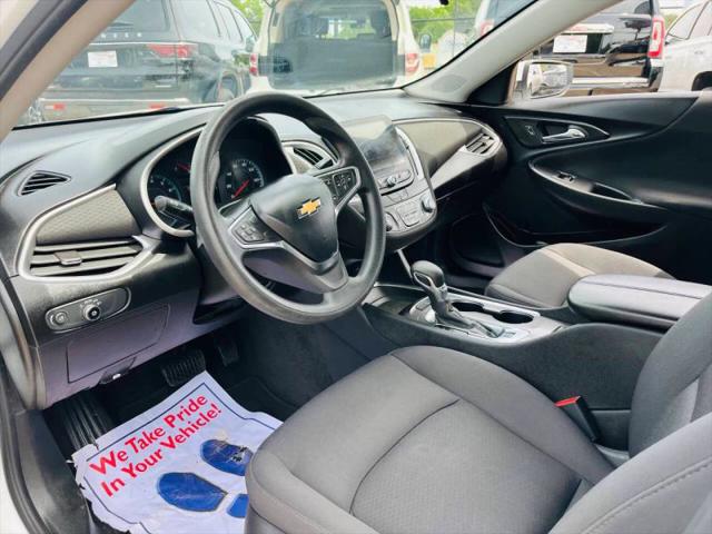 2022 Chevrolet Malibu FWD LT