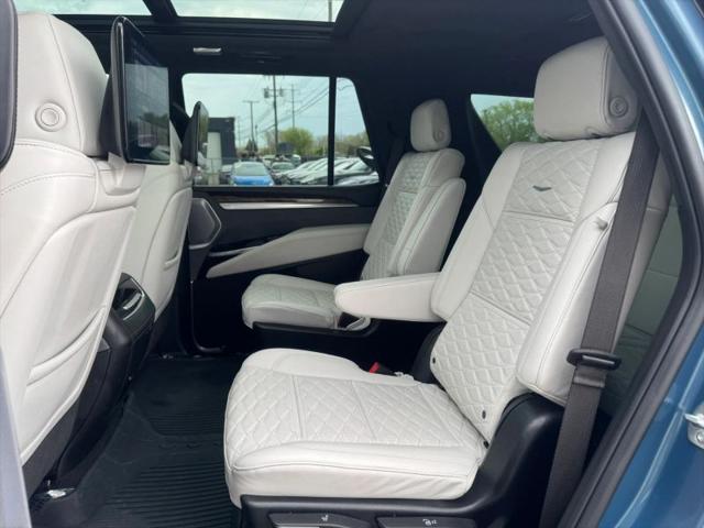 2025 Cadillac Escalade Sport Platinum