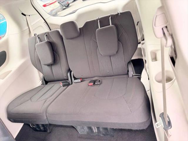 2017 Chrysler Pacifica Touring Plus