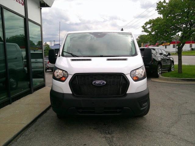 2024 Ford Transit Cargo Van w/LWB w/9 950-lb GVWR