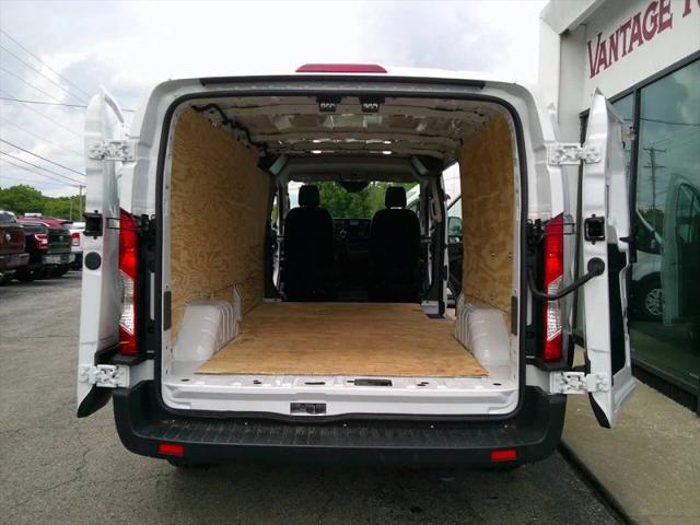 2024 Ford Transit Cargo Van w/LWB w/9 950-lb GVWR