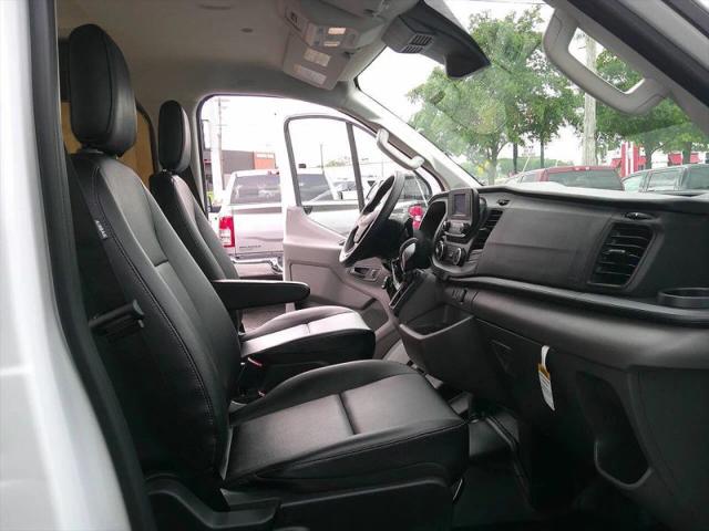 2024 Ford Transit Cargo Van w/LWB w/9 950-lb GVWR
