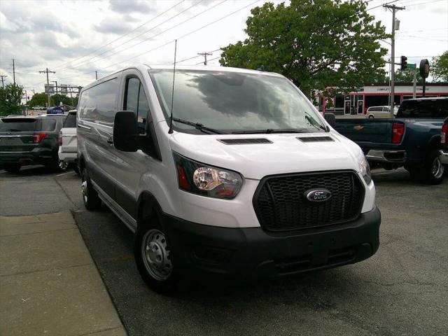 2024 Ford Transit Cargo Van w/LWB w/9 950-lb GVWR