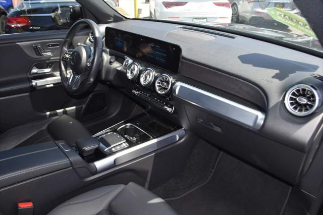 2023 Mercedes-Benz EQB 300 4MATIC