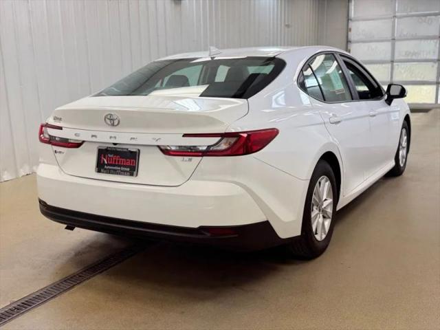 2025 Toyota Camry LE