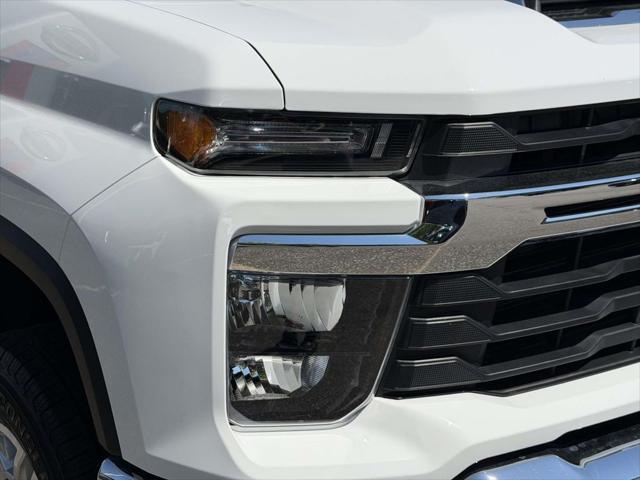 2025 Chevrolet Silverado 2500HD 4WD Crew Cab Long Bed LT