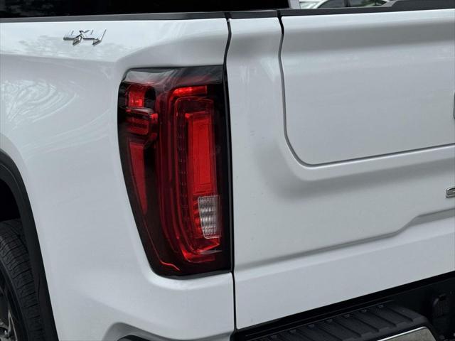 2025 GMC Sierra 1500 4WD Crew Cab Short Box SLT