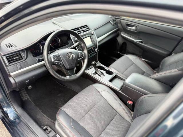 2016 Toyota Camry SE