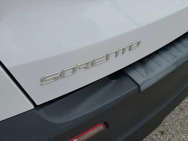 2023 Kia Sorento LX