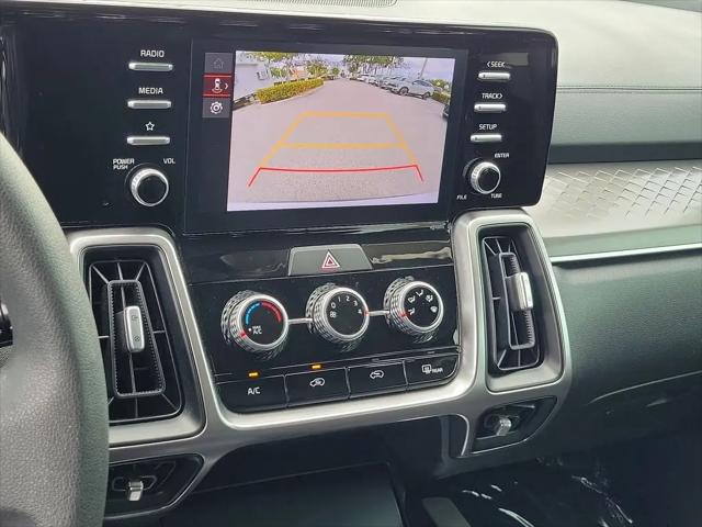 2023 Kia Sorento LX