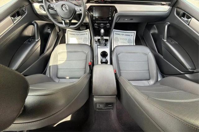 2022 Volkswagen Passat 2.0T SE