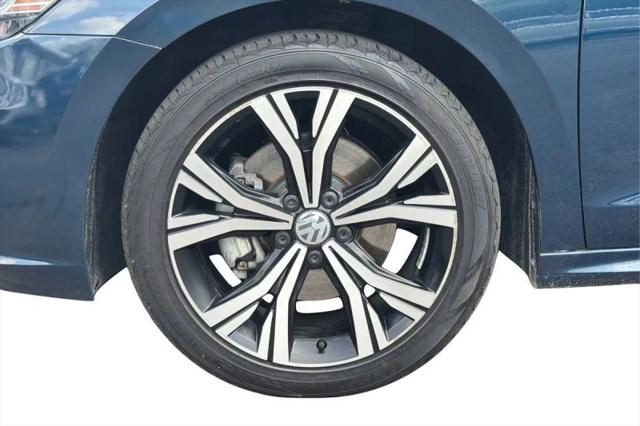 2022 Volkswagen Passat 2.0T SE
