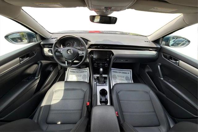 2022 Volkswagen Passat 2.0T SE