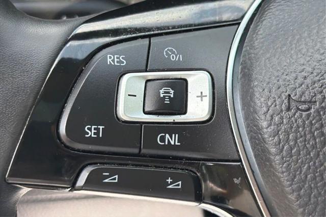 2022 Volkswagen Passat 2.0T SE