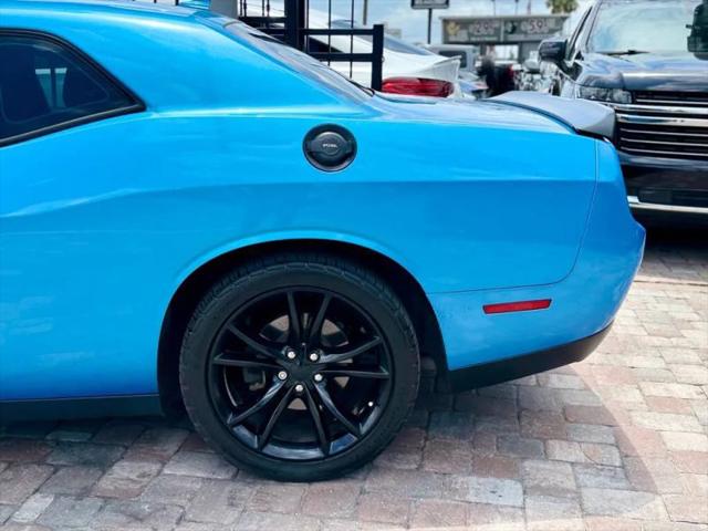 2016 Dodge Challenger R/T Plus