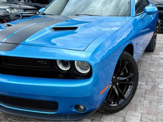2016 Dodge Challenger R/T Plus