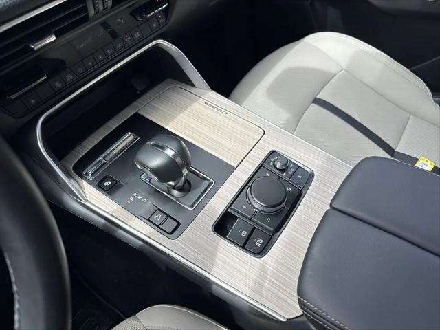 2025 Mazda CX-70 Premium Package