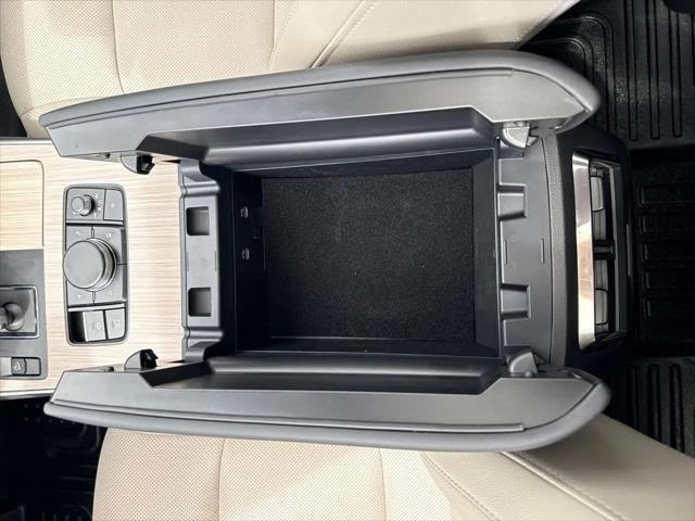 2025 Mazda CX-70 Premium Package