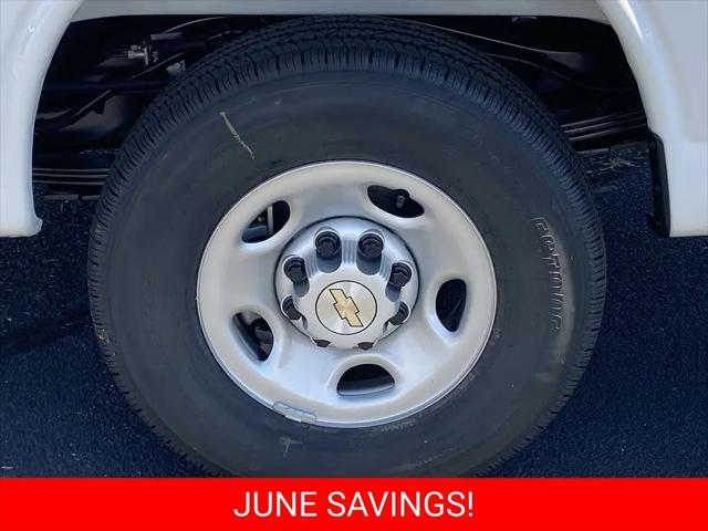 2026 Chevrolet Express Cargo Van 2500 Extended Wheelbase, WT, RWD