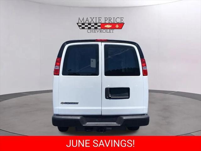 2026 Chevrolet Express Cargo Van 2500 Extended Wheelbase, WT, RWD
