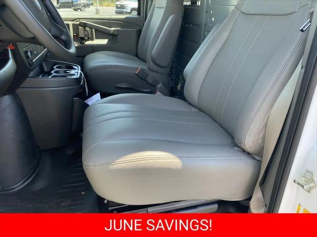 2026 Chevrolet Express Cargo Van 2500 Extended Wheelbase, WT, RWD