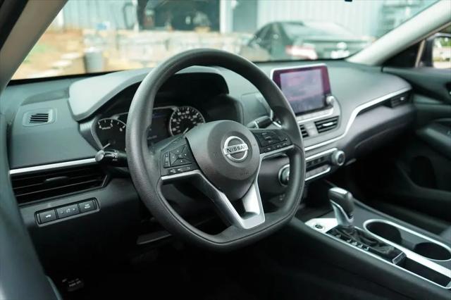 2022 Nissan Altima SV FWD