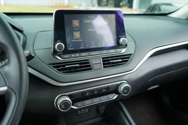 2022 Nissan Altima SV FWD