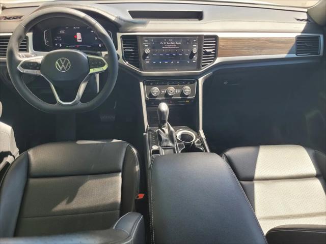 2022 Volkswagen Atlas 3.6L V6 SE w/Technology