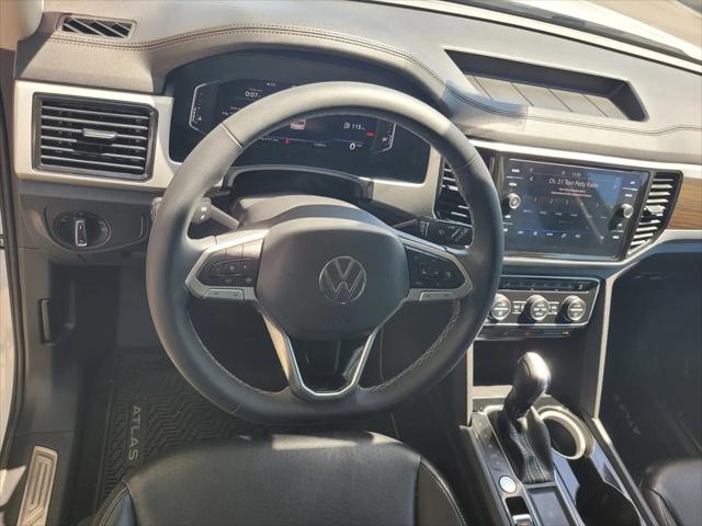 2022 Volkswagen Atlas 3.6L V6 SE w/Technology