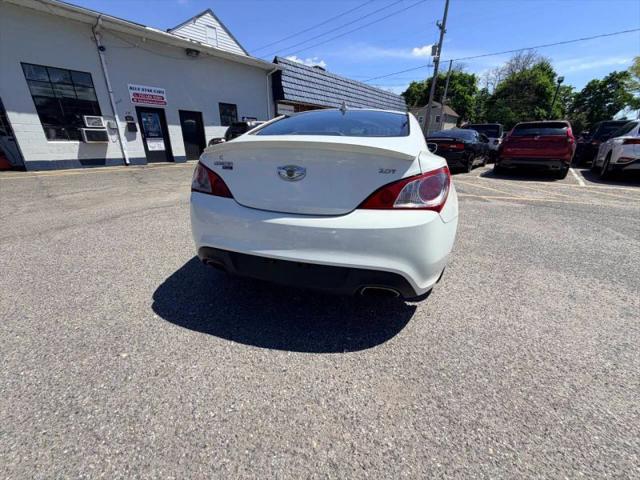 2010 Hyundai Genesis Coupe 2.0T