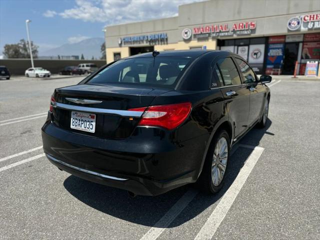2011 Chrysler 200 Limited